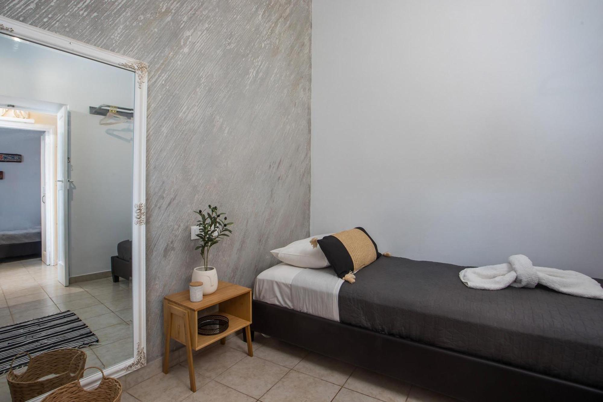 Iriada House Rhodes City Buitenkant foto